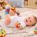 Kit Sozzy de Meias e Pulseiras com Chocalhos para Bebês